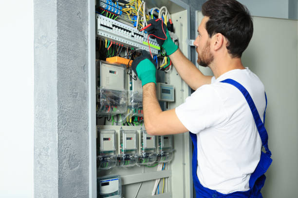 Best Electrical Outlet Repair  in Overland, MO
